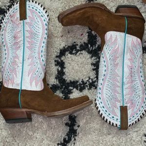 Women’s boots